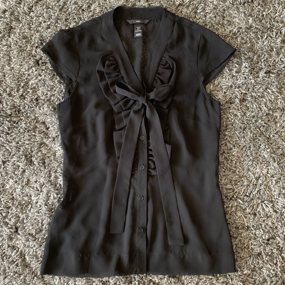 Women’s H&M sheer top. Black. Sz 4